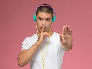 Descubra como as músicas viralizam no TikTok e tornem-se hits 🎶